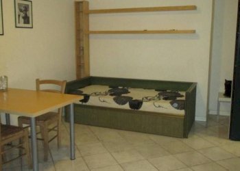 Camera da letto - One-room apartment via Moretto, Brescia (neighborhood Centro Storico) - photo 8