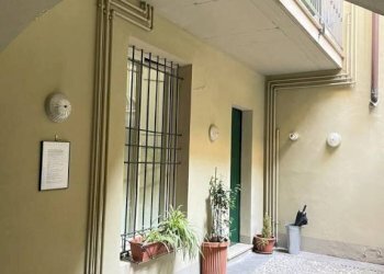 Cortile interno - One-room apartment via Moretto, Brescia (neighborhood Centro Storico) - photo 15