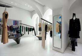 Shop viale Vittorio Veneto, Milano - photo 1