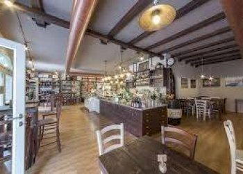 Shop via Lecco, Milano - photo 22