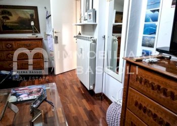 Stanza arredata - Quadrilocale via Fontana, Milano - foto 4