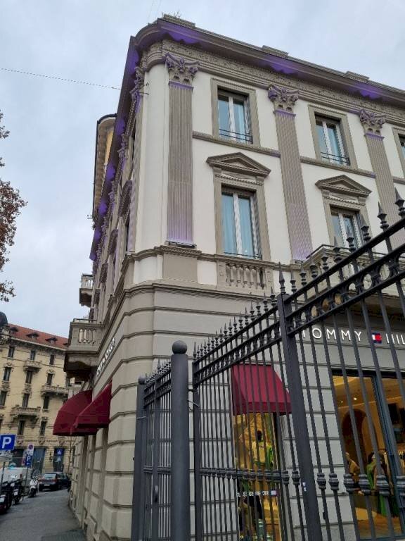 Facciata - Shop piazza Guglielmo Oberdan, Milano - photo 3