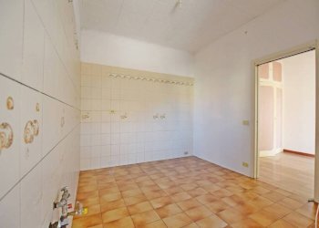 cucina - Quadrilocale via Giacomo Viale, 8, Mondovì - foto 6