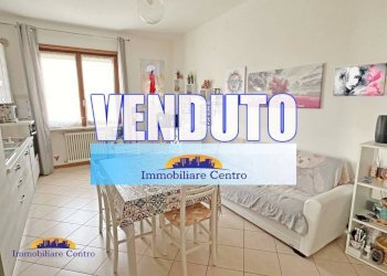 Vista - Three-room apartment piazza 4 Novembre, 10, Povegliano Veronese - photo 1