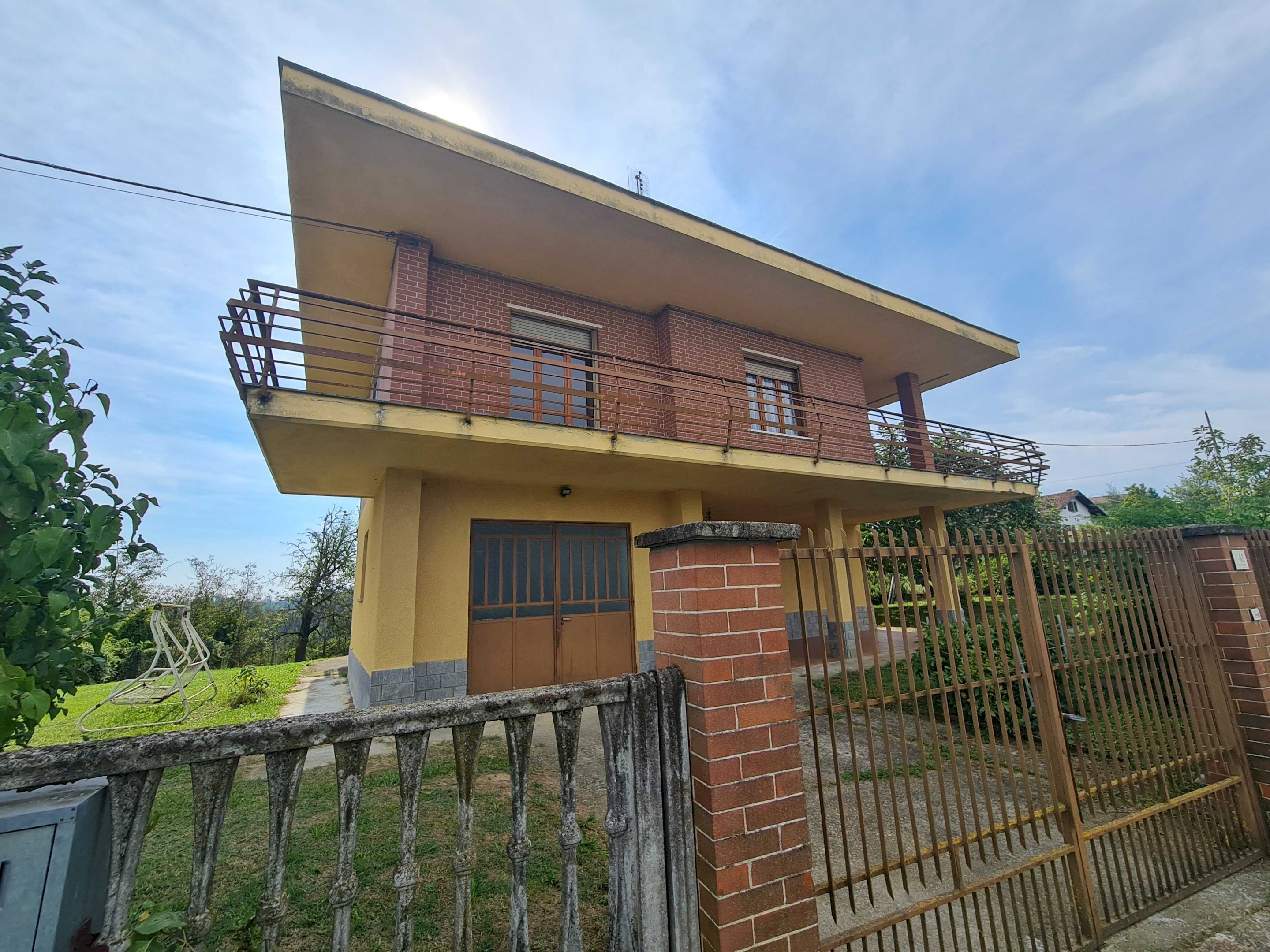 casa - Villa Collina San Defendente, 17, Ferrere - foto 2