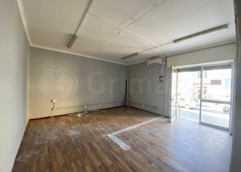 2.JPG - Locale Commerciale Giugliano in Campania - foto 2