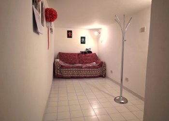 03d.jpg - Trilocale Piazza Matteotti, Sarzana - foto 9