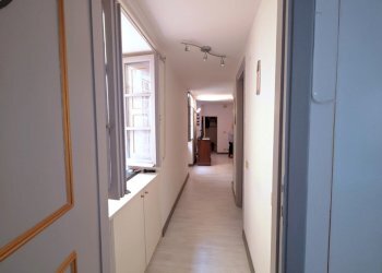 09.jpg - Trilocale Piazza Matteotti, Sarzana - foto 16