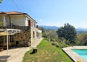 03.jpg - Villa Via Luparello 5, Sarzana - foto 3