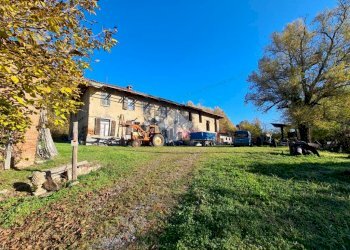 Independent house Strada Val Pallera, Castiglione Torinese - photo 1