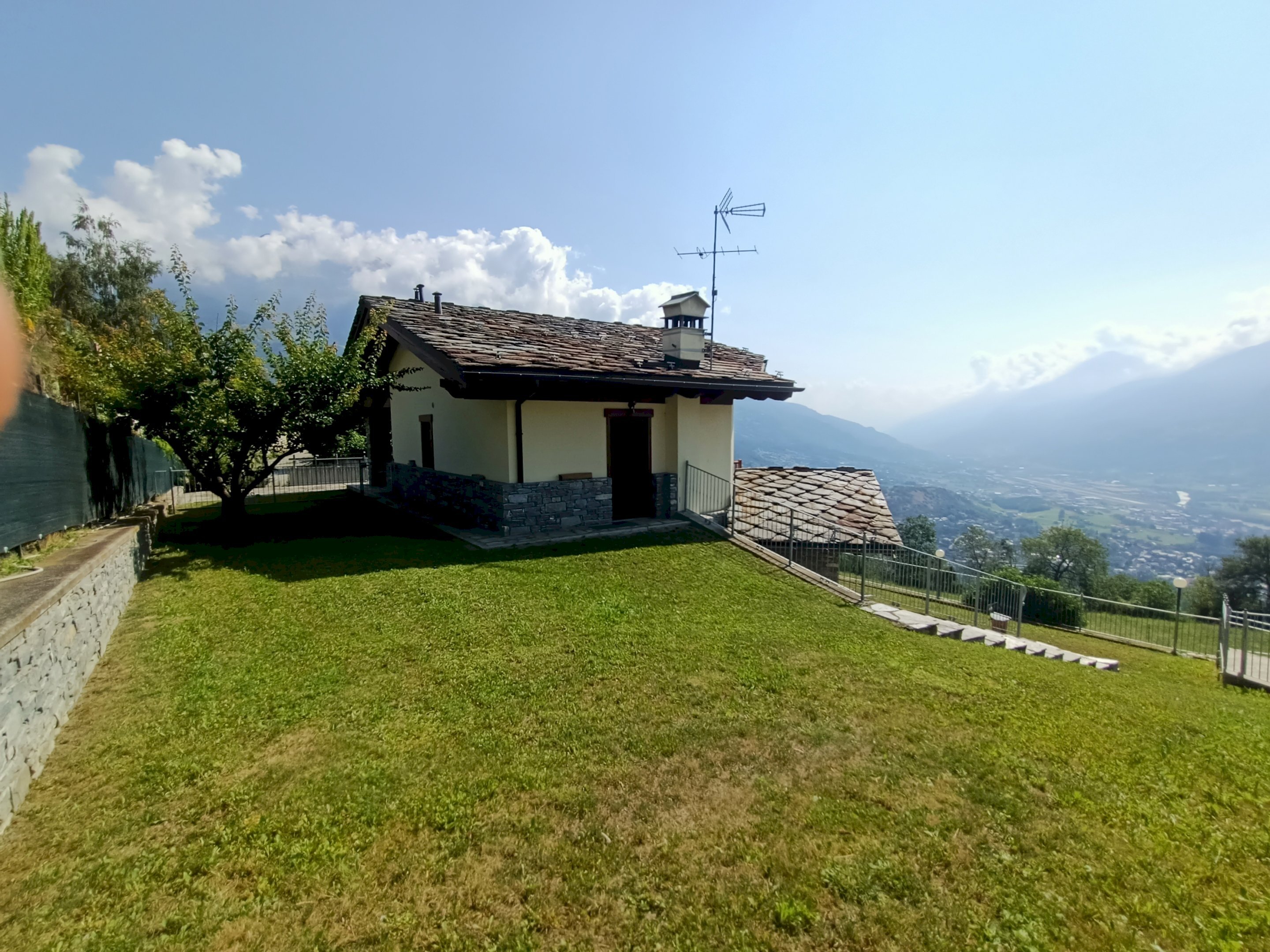 Villa LOCALITA ARPUILLES, frazione Arpuilles, Aosta - foto 2