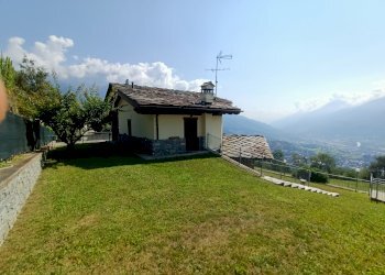 Villa LOCALITA ARPUILLES, frazione Arpuilles, Aosta - foto 2