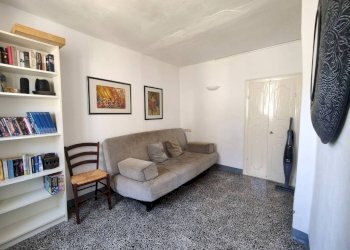 cameretta/soggiorno - Apartment via 20 Settembre, Pontedassio - photo 7