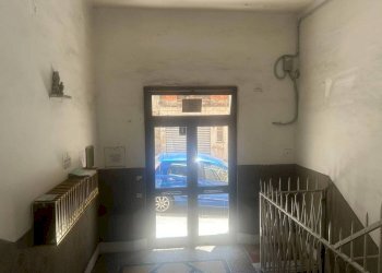 Interno palazzo - Trilocale via Gian Battista Monti, Genova (zona Sampierdarena) - foto 4