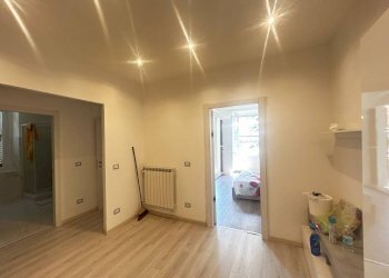 ingresso - Trilocale via Gian Battista Monti, Genova (zona Sampierdarena) - foto 5