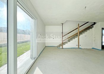 Stanza non arredata - Villa via Guglielmo Marconi, Cassano d'Adda - photo 8