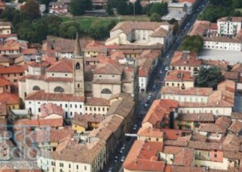 235077710.jpg - Negozio piazza Camillo Benso di Cavour, 28A, Cassano d'Adda - foto 12