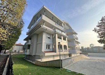 Facciata - Appartamento via Nino Bixio s.n.c, Inzago - foto 10