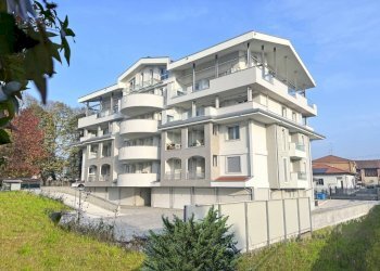 Facciata - Attico via Santa Maria Goretti, 12, Inzago - foto 7