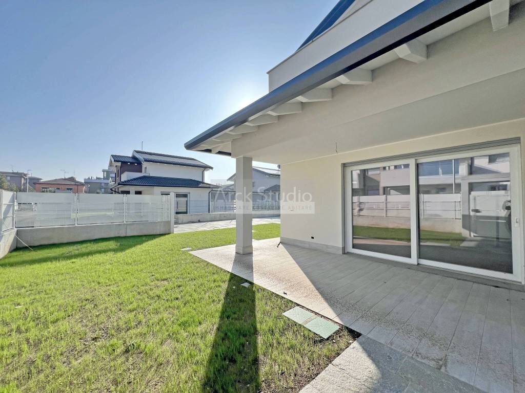 Giardino - Villa via Guglielmo Marconi, Cassano d'Adda - foto 1