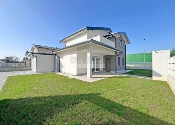 Giardino - Villa via Guglielmo Marconi, Cassano d'Adda - foto 4