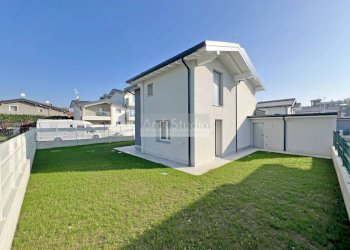 Giardino - Villa via Guglielmo Marconi, Cassano d'Adda - foto 11