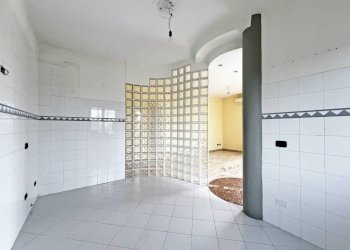 Interno non residenziale - Villa via Cimbardi, 100, Cassano d'Adda - foto 12