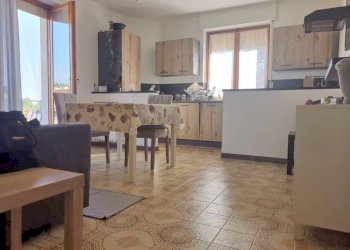 Cucina - Bilocale via Circonvallazione Vigne, 7, Chiusa di Pesio - foto 3