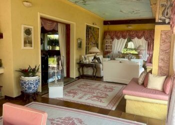 Salone - Villa via Don Luigi Sturzo, 6, Loiri Porto San Paolo - foto 5