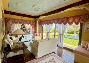 Salone - Villa via Don Luigi Sturzo, 6, Loiri Porto San Paolo - foto 8