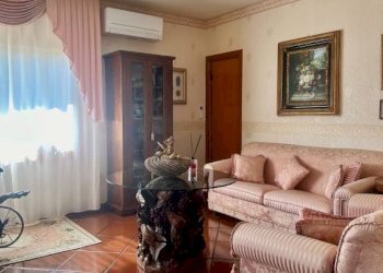 Salone - Villa via Don Luigi Sturzo, 6, Loiri Porto San Paolo - foto 24