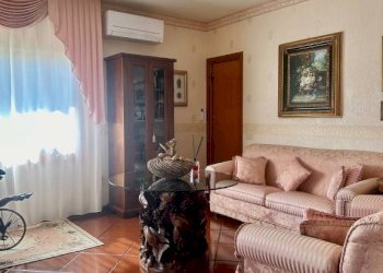 Salone - Villa via Don Luigi Sturzo, 6, Loiri Porto San Paolo - foto 25