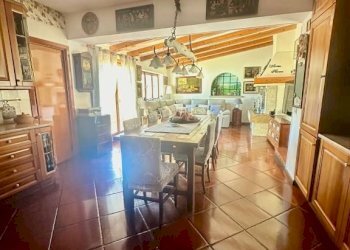 Salone - Villa via Don Luigi Sturzo, 6, Loiri Porto San Paolo - foto 35