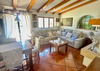 Salone - Villa via Don Luigi Sturzo, 6, Loiri Porto San Paolo - foto 36