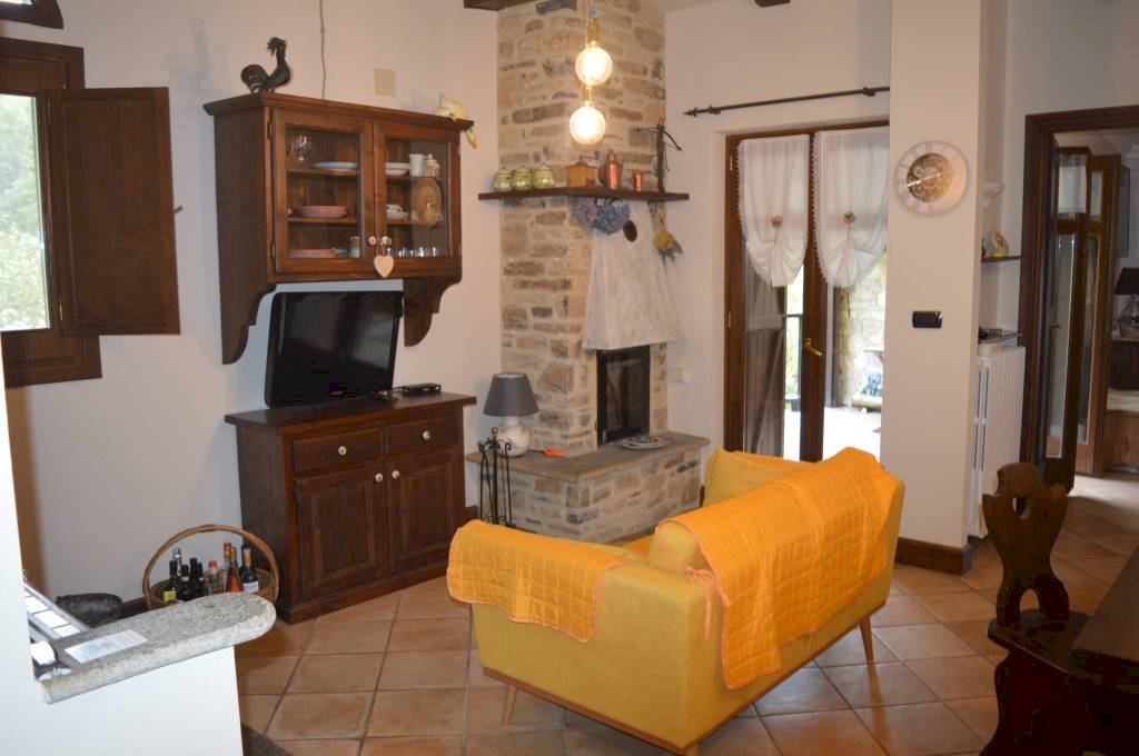 Salone - Trilocale via Sapel, 2, Roburent - foto 2