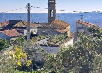 e3181a77-5b95-408a-bbae-3e112f4f2262.jpg - Townhouse Contrada San Amato 65, Lanciano - photo 4