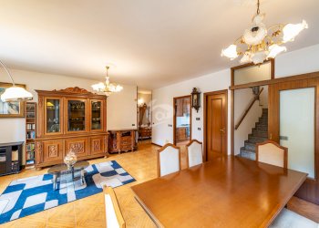 salone - Villa a Schiera Via E. Toti 6, Laveno-Mombello - foto 8