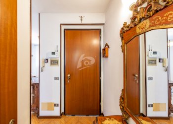 ingresso - Villa a Schiera Via E. Toti 6, Laveno-Mombello - foto 11