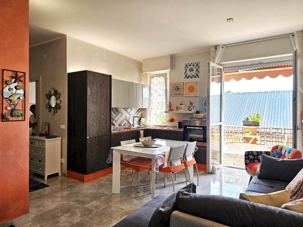 1.jpg - Appartamento Via Diano San Pietro 71, Diano Castello - foto 1