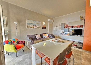 4.jpg - Appartamento Via Diano San Pietro 71, Diano Castello - foto 4