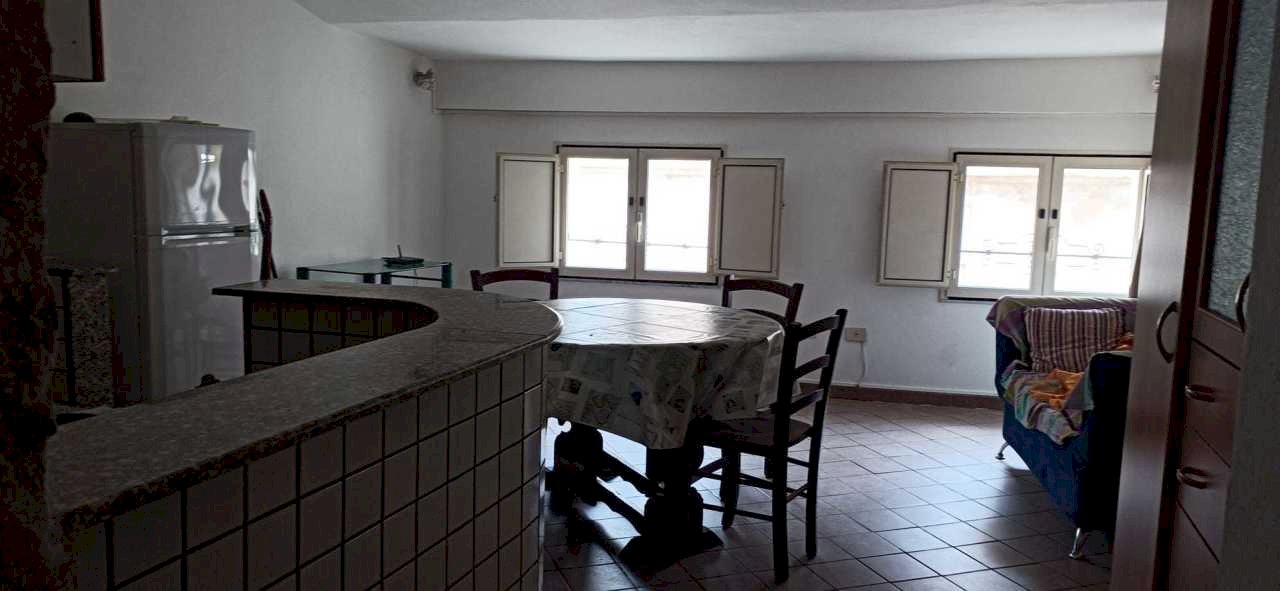 VISTA SOGGIORNO CUCINA.jpg - Appartamento VIA FRIGAGLIA  18, Sassari - foto 3