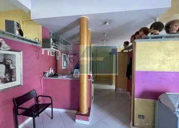 Shop Viale Tunisi, Siracusa - photo 2