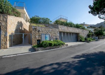 ingresso pedonale e ingresso box auto  - Attico Via delle Caravelle, Arzachena - foto 41