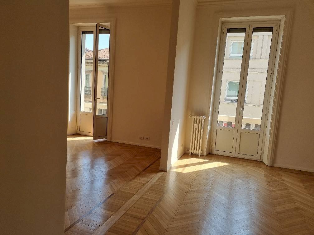 Quadrilocale piazza Santa Maria Beltrade, Milano - foto 2