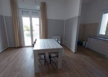 Stanza arredata - Appartamento via 21 Aprile 1945, Sant'Agata Bolognese - foto 5