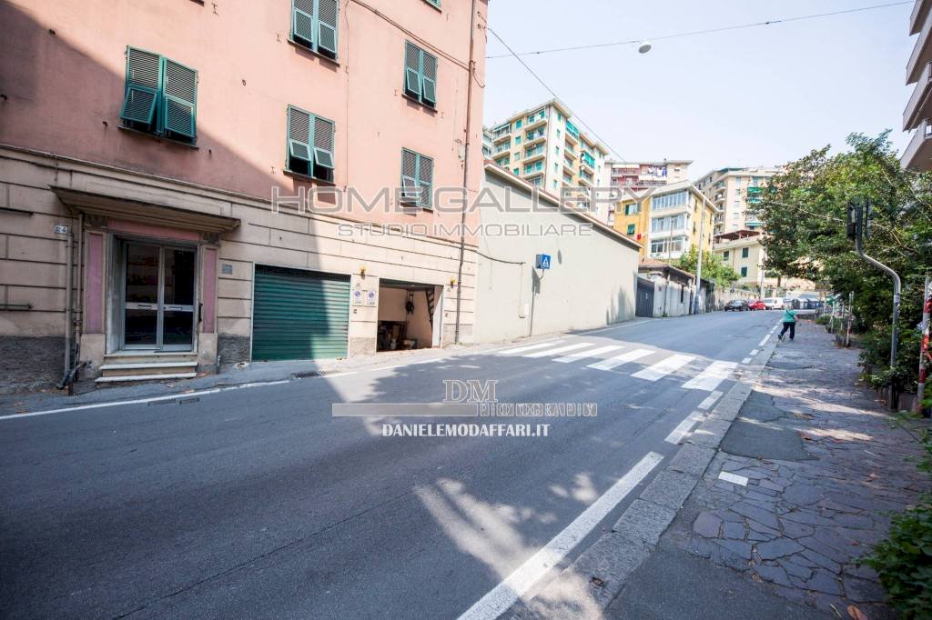 Zona - Box corso Luigi Andrea Martinetti, Genova (zona Sampierdarena) - foto 2