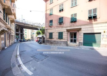 Zona - Box corso Luigi Andrea Martinetti, Genova (zona Sampierdarena) - foto 3