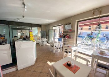 sala - Bar Tavola Calda - Fredda largo Vittorio Veneto, 8, Carmagnola - foto 12