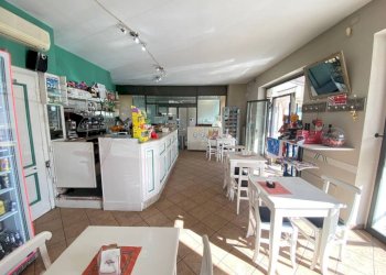 sala - Bar Tavola Calda - Fredda largo Vittorio Veneto, 8, Carmagnola - foto 13