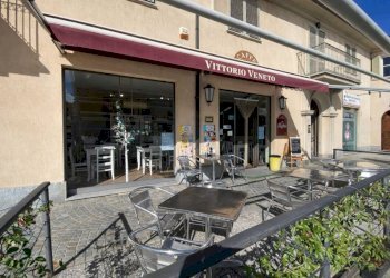 Facciata - Cafeteria - Cold Bar largo Vittorio Veneto, 8, Carmagnola - photo 2